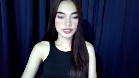Isabelle online show from May 3, 6:56 pm