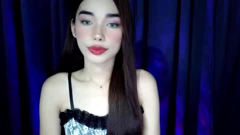 Isabelle online show from May 29, 2:37 pm