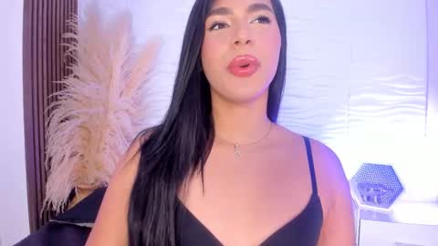 Isa online show from January 7, 11:30 pm