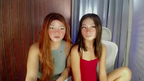 its_me_luna1111 online show from May 7, 5:09 pm