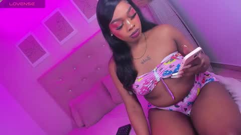 Vanniall online show from February 11, 3:20 pm