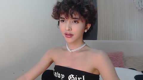 Snapshot of jade_the_vergin02 chatting on October 20, 6:44 pm Adriana online show from October 20, 6:44 pm