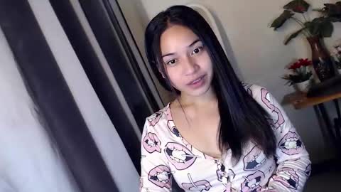 JASMINE online show from April 24, 1:14 pm