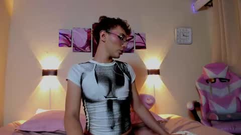 jean_pool18 online show from May 14, 3:38 am