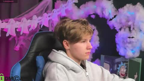 Jean online show from October 26, 12:01 pm