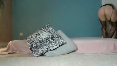 Jenny Star online show from January 21, 10:45 am