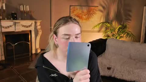 jes_solar online show from May 11, 9:56 pm