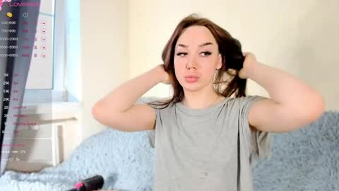 jessica_volker online show from May 20, 4:24 pm