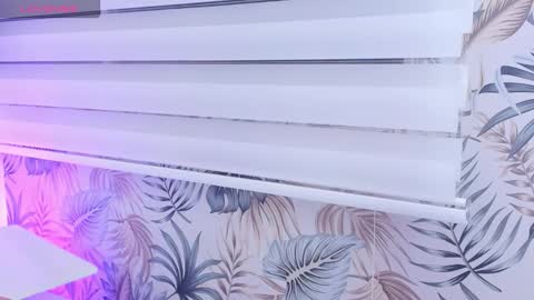 JESSI AND NAOMI online show from February 20, 11:18 pm