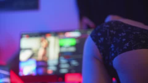 Snapshot of jfemk chatting on February 19, 8:20 pm jfemk online show from February 19, 8:20 pm