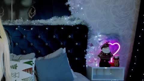 Joy Barker online show from December 22, 7:42 pm