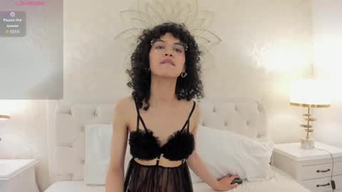 julietta    online show from May 7, 12:01 pm