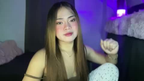 just_julia21 online show from May 26, 2:19 am