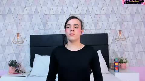 Justine online show from May 3, 5:01 am