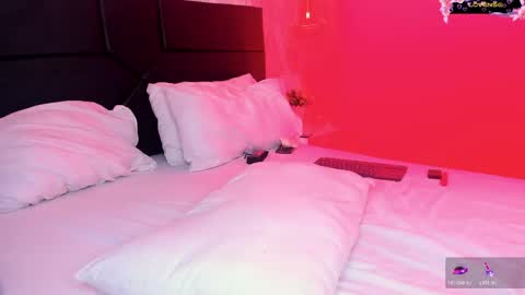 Justine online show from May 8, 5:26 am