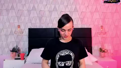 Justine online show from May 14, 5:06 am
