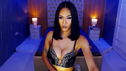 Snapshot of jynxocean chatting on December 3, 12:55 pm Jynx online show from December 3, 12:55 pm