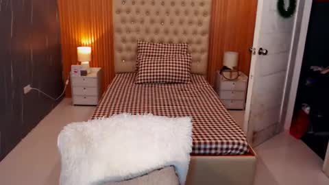 Snapshot of jynxocean chatting on January 16, 3:02 pm Jynx online show from January 16, 3:02 pm