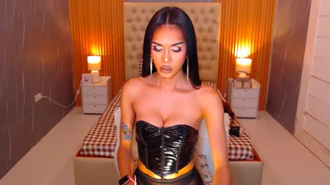 Snapshot of jynxocean chatting on February 4, 3:22 am Jynx online show from February 4, 3:22 am