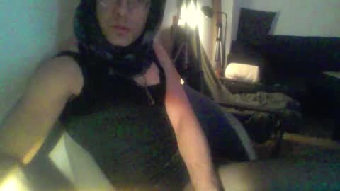 yry moonlike online show from March 13, 9:37 am