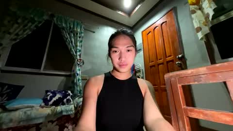 KYANA online show from May 31, 4:36 pm