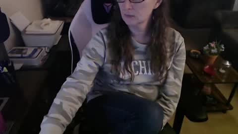 Snapshot of kait331 chatting on March 11, 12:22 am Camprincess331 online show from March 11, 12:22 am