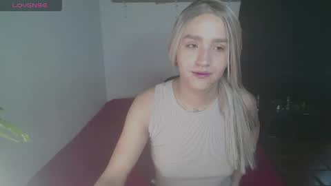 kary_blush online show from May 5, 7:09 pm