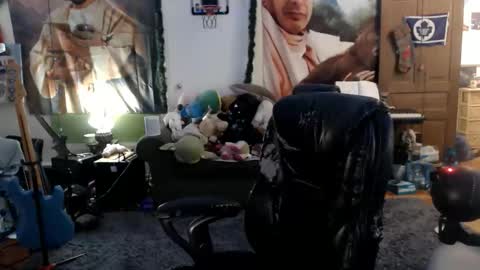 Katie online show from May 17, 4:12 am