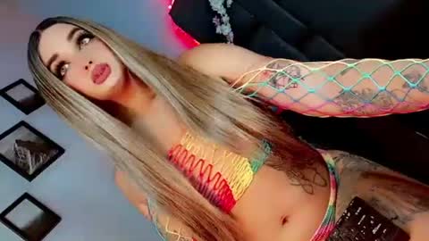 kattie_sweet_ online show from September 19, 6:19 am