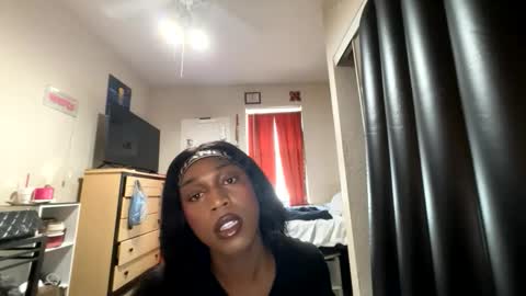 kaylagalaore online show from April 30, 4:00 pm