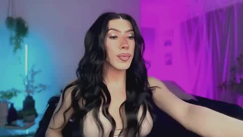 Kelsi  online show from May 23, 6:09 am