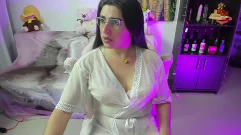 Khalifa Kasumi online show from May 19, 5:03 am