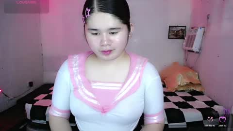 Your SweetGirl Ts online show from May 20, 8:48 pm