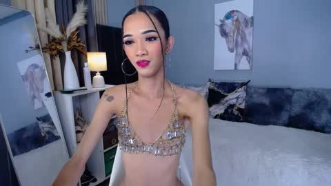 kieramoore online show from January 12, 7:32 am