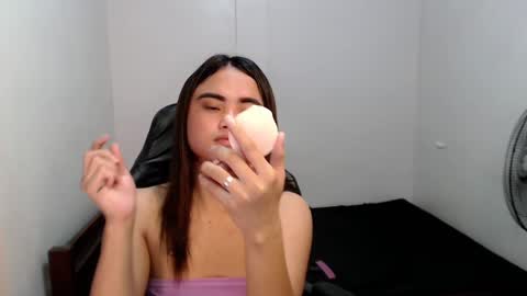 kim ejara online show from February 10, 3:03 am