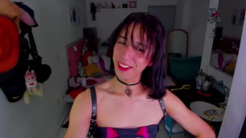 KittyChanel online show from January 7, 7:01 am