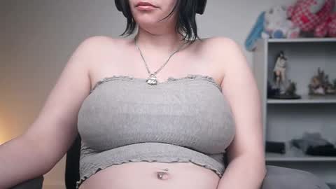 Krystal Syx online show from February 17, 1:46 am