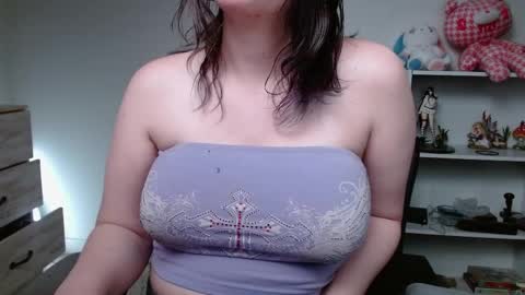 Krystal Syx online show from May 21, 11:45 pm