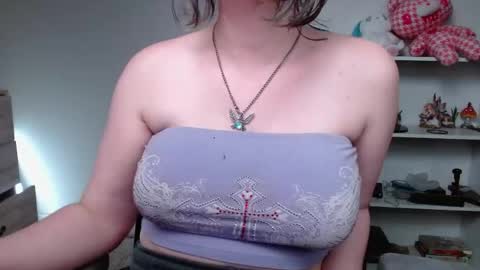 Krystal Syx online show from May 26, 12:07 am