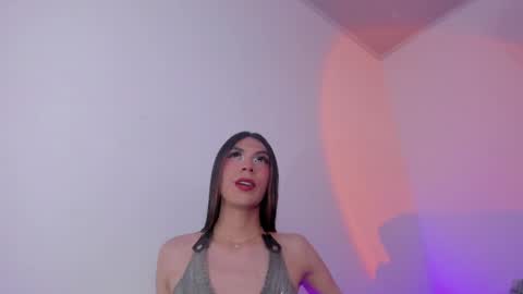 kylie_winx online show from May 28, 2:48 pm