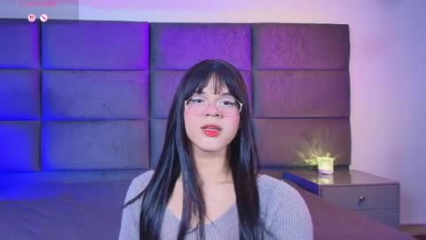 valentino moon online show from May 21, 1:45 am