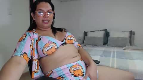 FLOR SALVAJE online show from May 14, 4:33 am