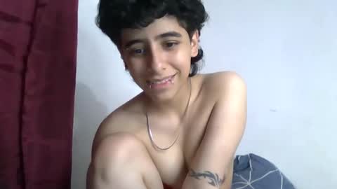 latinheatx22 online show from April 26, 10:41 pm