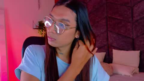 lauraagomezz__ online show from October 16, 8:52 pm
