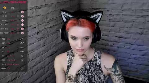Eva online show from May 11, 8:06 pm