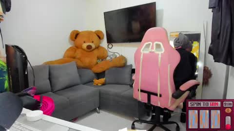 SF online show from May 27, 2:36 pm