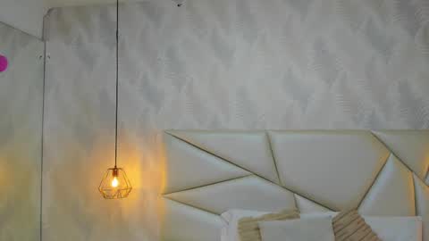 Laurent online show from November 19, 11:54 am