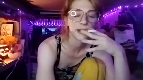 LesleyGumGrass- The Boring Trans girl online show from October 20, 10:02 pm