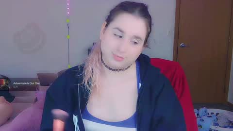 Snapshot of lil_alison_heart chatting on December 27, 2:44 pm Lil Alison Heart online show from December 27, 2:44 pm