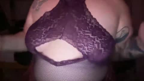 lil_spoon online show from December 22, 5:34 am